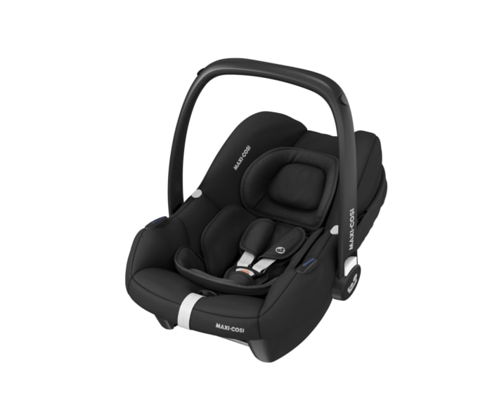 8558672302_2022_maxicosi_carseat_babycarseat_cabriofixisize_black_essentialblack_3qrtleft